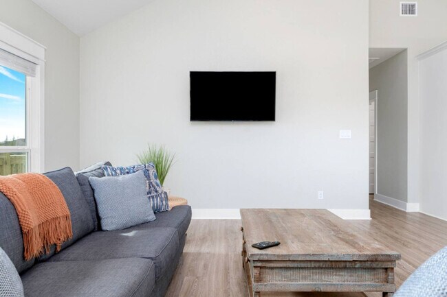 Building Photo - 943 Gulf Shores Dr