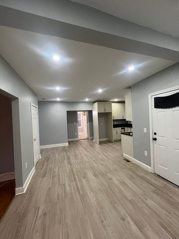 Building Photo - 62 Moraine St