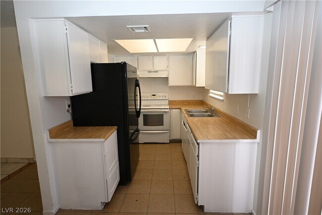 Foto del edificio - 2301 Stewart Ave