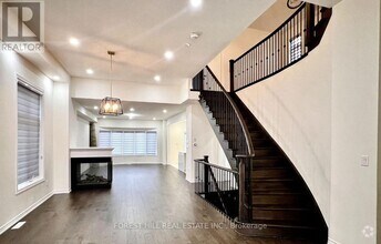Building Photo - 3 Morley Cres