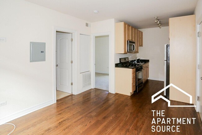 Photo - 3814 N Sheffield Ave Apartment