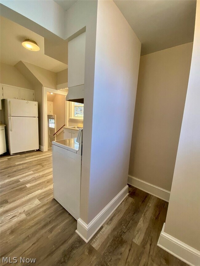 Foto del edificio - 623 Doris Ave