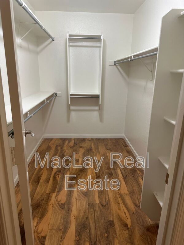 Foto del edificio - 9005 E Copper Valley Ln
