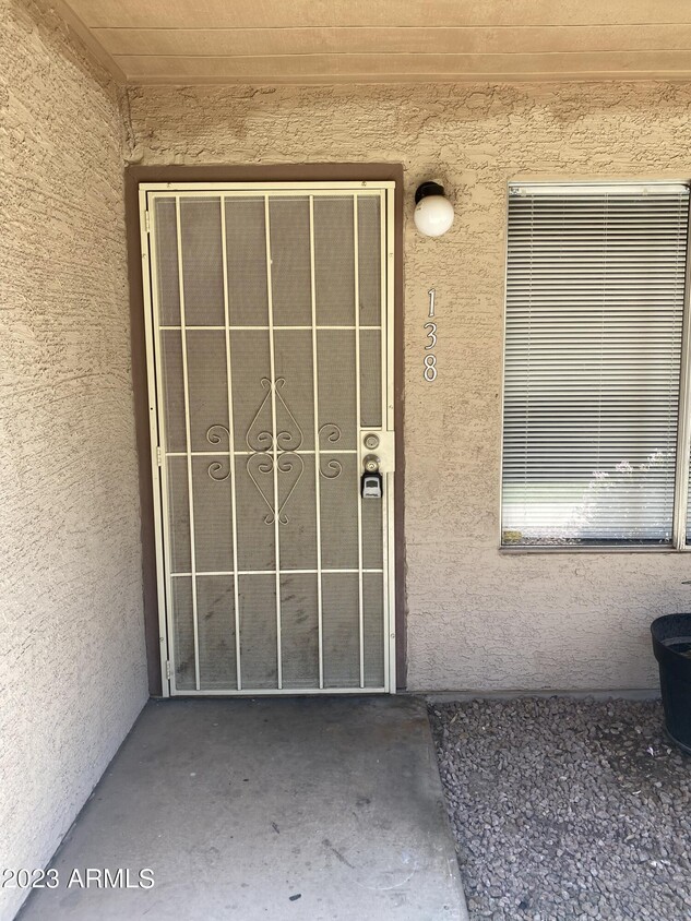 4828 W Orangewood Ave Unit 138, Glendale, AZ 85301 Room for Rent in