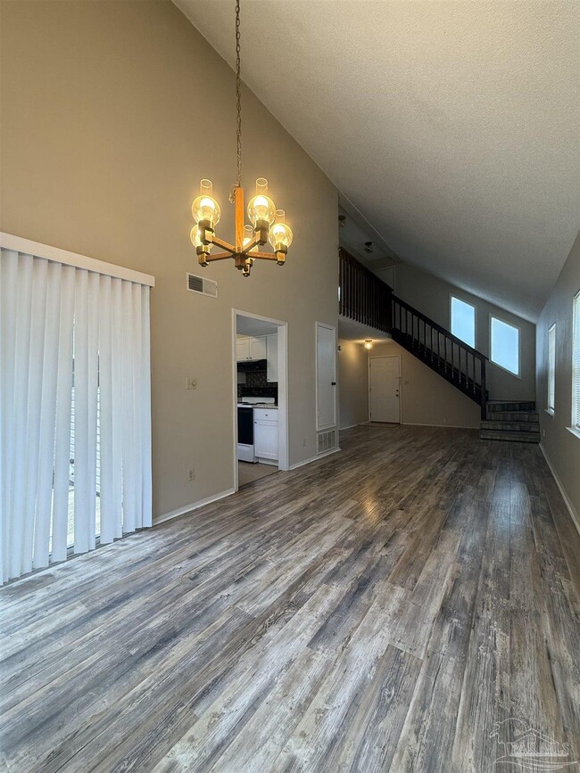 Building Photo - 3004 Cedarwood Village Ln
