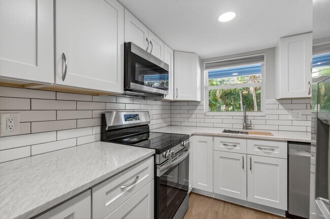 Foto del edificio - 750 Rider Rd