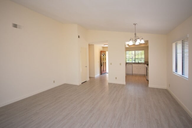 Building Photo - Beautiful La Costa Single Level Home!