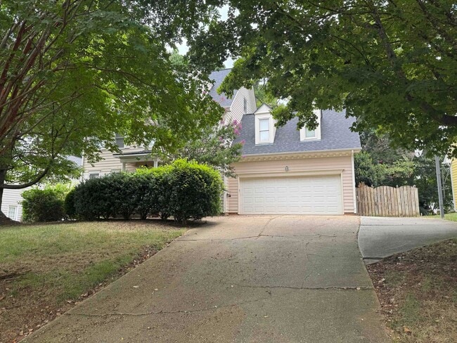 Awesome 4br/2.5ba in exc Cary Location! Av... - Awesome 4br/2.5ba in exc Cary Location! Av... House