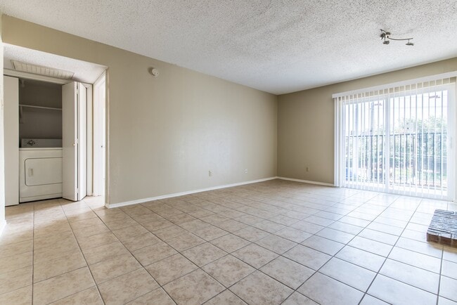 Building Photo - 8109 Skillman St