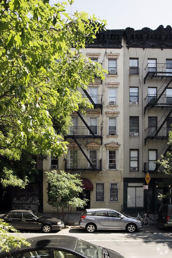 Foto del edificio - 269 E Tenth St