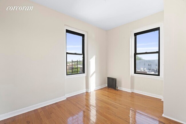 Foto del edificio - 21-77-77 33rd St