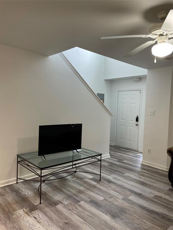 2339423396 High Pt St, Prairie View, TX 77445 Room for Rent in