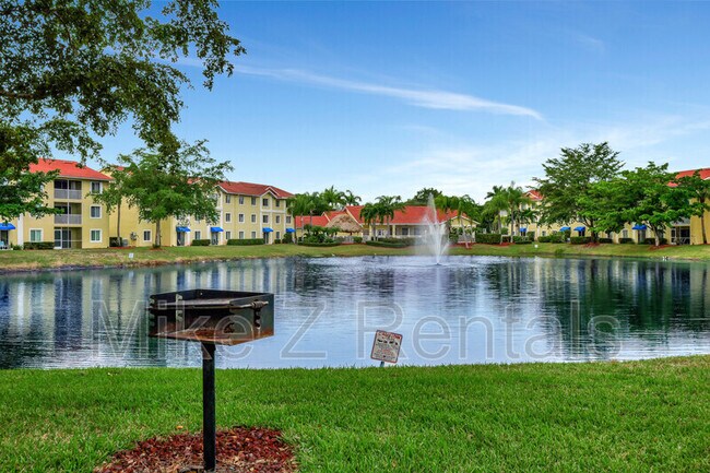 Foto del edificio - 8297 Key Royal Ln