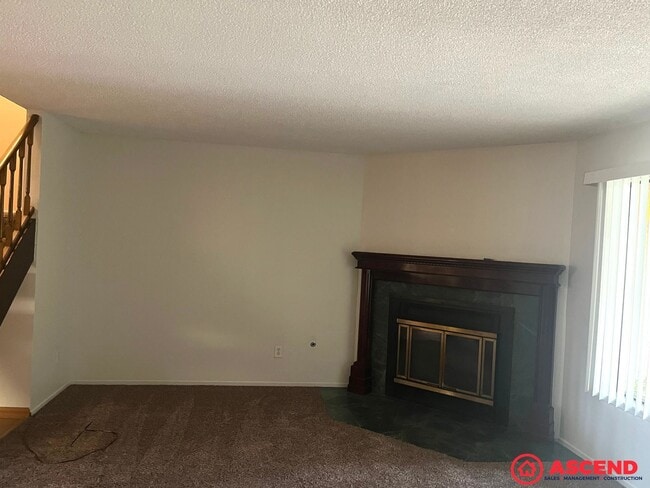 Foto del edificio - Stunning 3BD/2.5BA Condo in Bakersfield's 93309 — HOA Community & Move-In Ready!