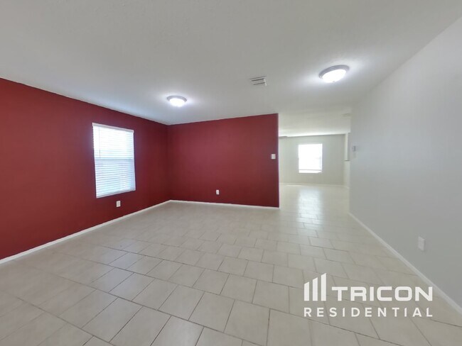 Foto del edificio - 4940 Creek Ridge Trail