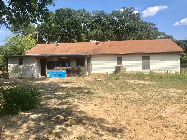 Building Photo - 14601 Cedar Acres Loop