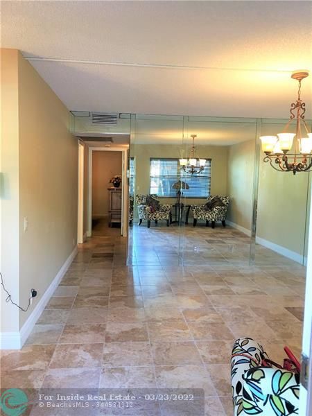 Foto del edificio - 13450 SW 3rd St