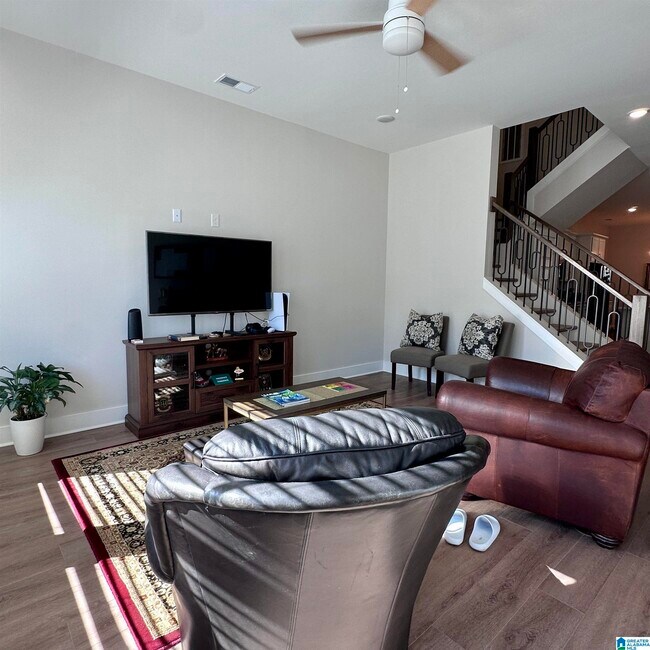 Foto del edificio - 4740 Arden Wy