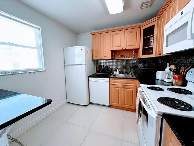 Foto del edificio - 1236 Alton Rd