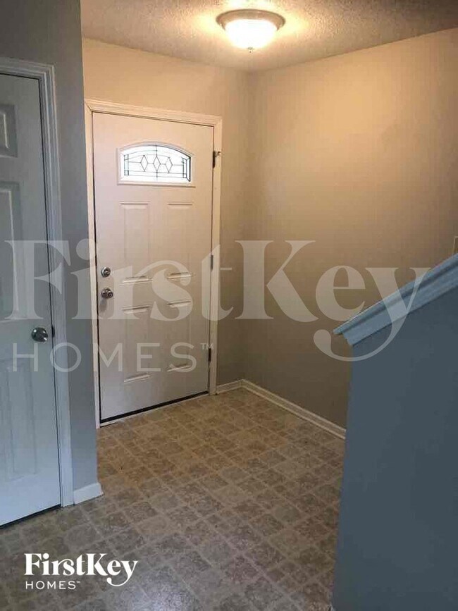 Foto del edificio - 5702 N Jefferson Dr