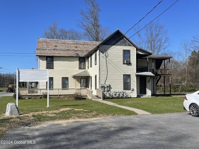 Foto del edificio - 524 Maple Ave
