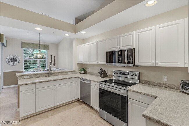 Foto del edificio - 3545 Laurel Greens Ln N