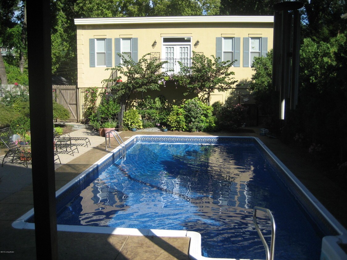 Primary Photo - 2155 Bonnycastle Ave