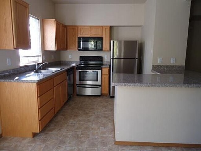 Building Photo - 219 Ascent Ct