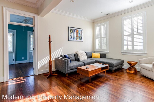 Building Photo - 2 br, 2 bath House - 132 Queen St Unit A