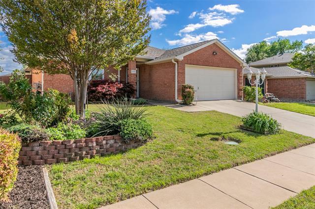 Foto principal - 3301 St James Pl