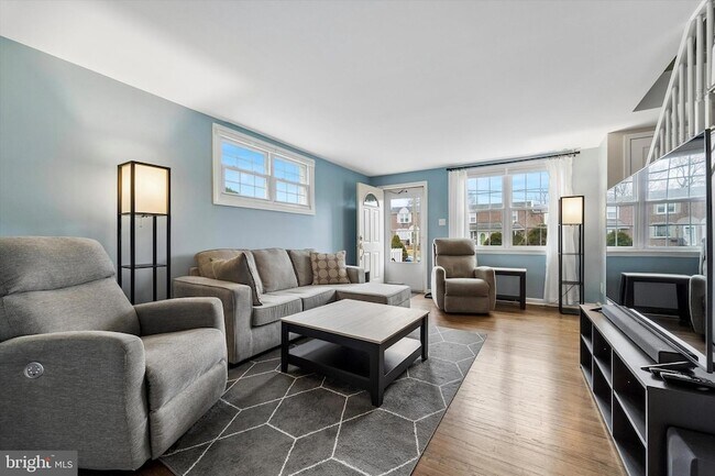 Foto del edificio - 273 Westbrook Dr