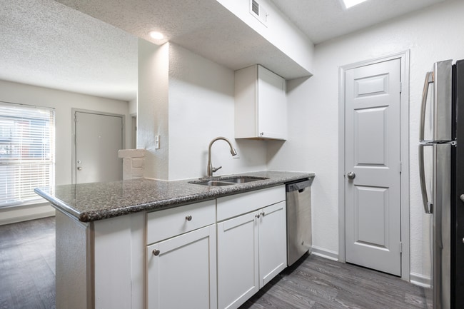 Building Photo - Timber Ridge