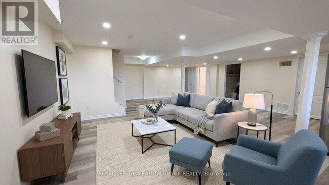 Photo du bâtiment - 120 Morden Dr