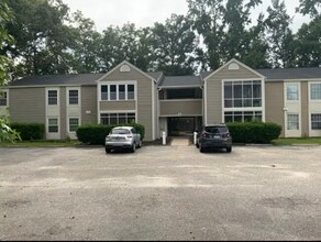 Building Photo - 701 Coventry Ln