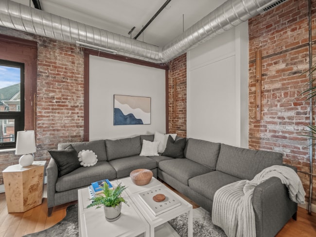 Foto del edificio - 1410 Gratiot Ave