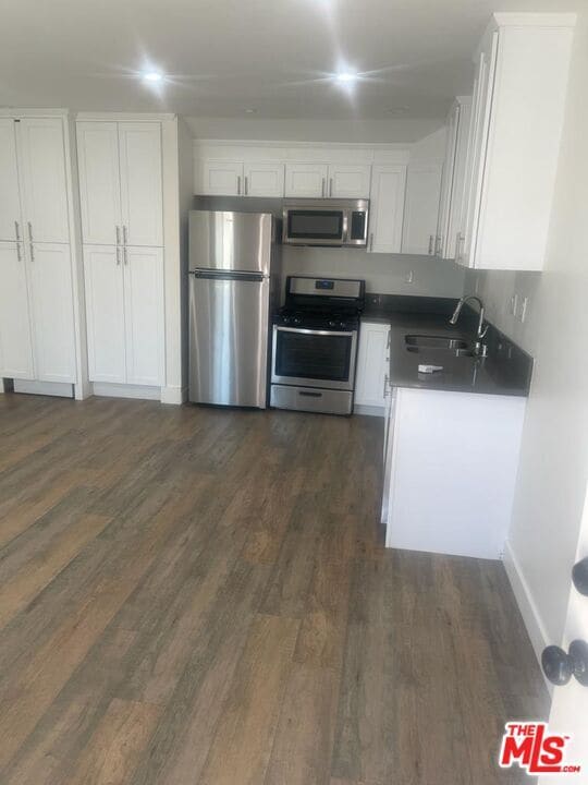 18426 Domino St Unit 18426, Tarzana, CA 91355 Condo for Rent in