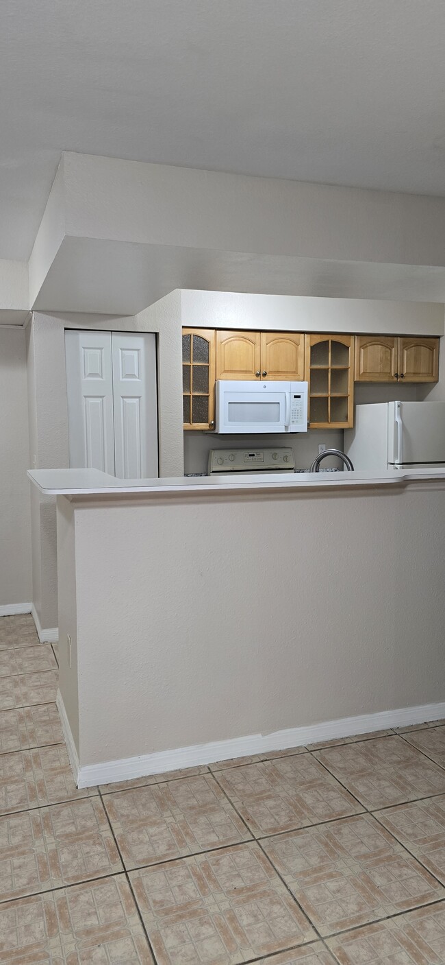 Building Photo - 3016 Parkway Blvd