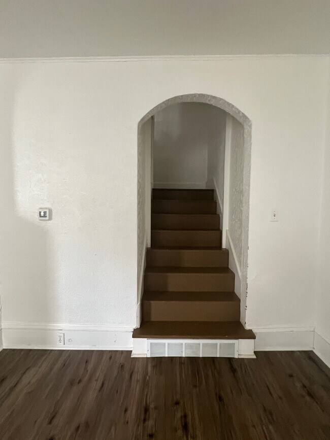 Foto del edificio - 307-309 Maple St