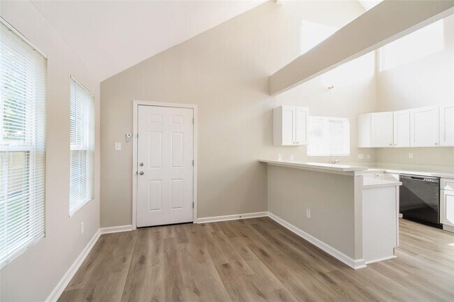Building Photo - 16342 Petaluma Dr