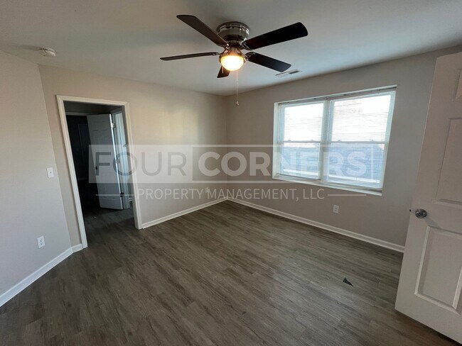 Building Photo - Beautiful 1 Bedroom 1 Bath Apartment