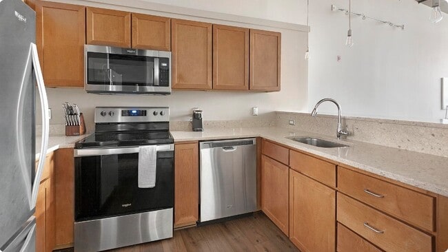 Building Photo - TipTop Apartments