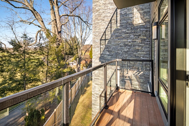 Building Photo - 21 Kinmonth Rd