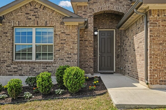 Building Photo - 309 Chickasaw Ln