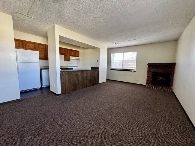Building Photo - 1035 S Kansas Ave