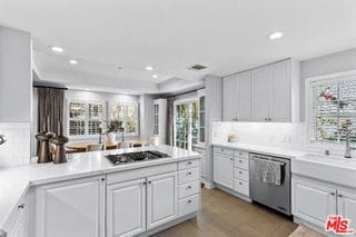 Building Photo - 1144 Yale St