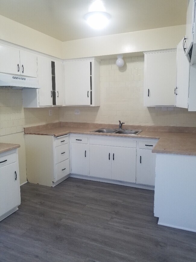 Foto del edificio - 624 W 85th St