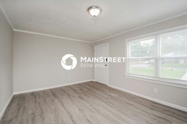 Foto del edificio - 3 Bedroom Pet-Friendly Home in St. Louis, MO with Main Street Renewal