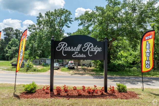 Building Photo - Russell Ridge Estates