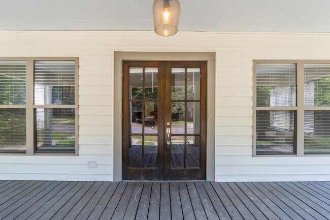 Foto del edificio - Renovated 3 Bedroom 3.5 Bath Home for Rent!