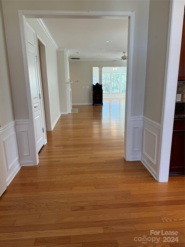 Foto del edificio - 15116 Legend Oaks Ct